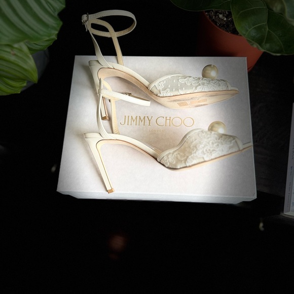 Jimmy Choo White Lace Heels - Picture 3 of 8